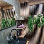 Planinska Kuca Ella Dağ evi *