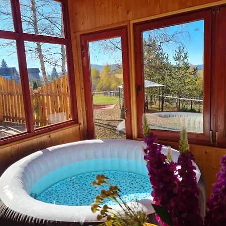 Planinska Kuca Ella Chalet Jelik