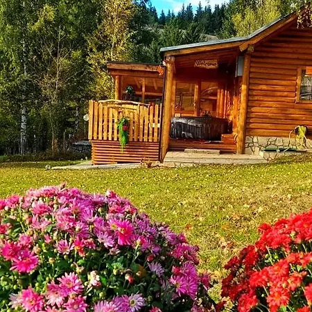 Planinska Kuca Ella * Jelik