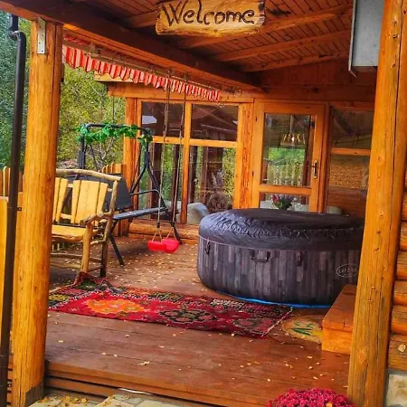 Planinska Kuca Ella Alpesi faház Jelik